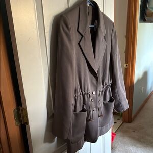 Elegant Brown Women's Blazer